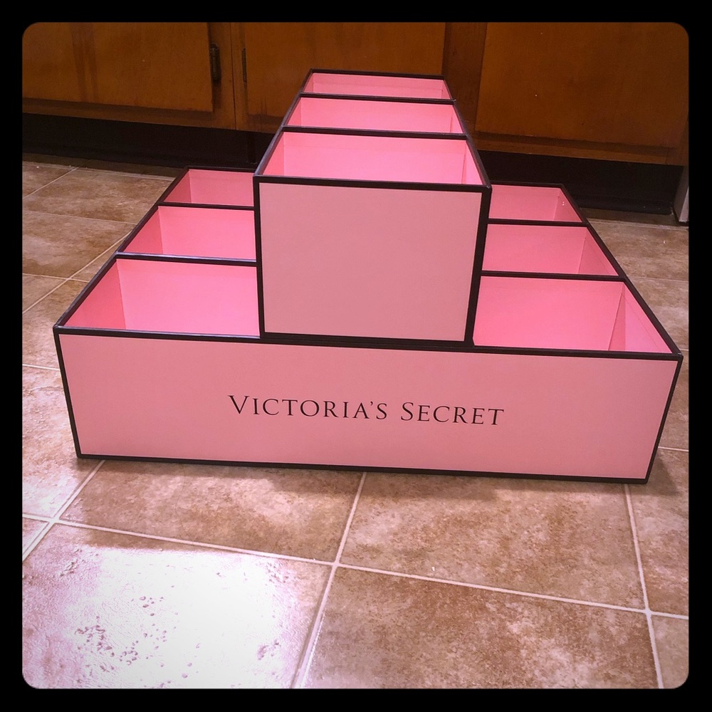 Victoria’s Secret display box